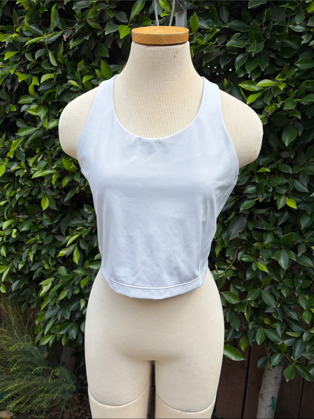 Athleta Light Gray Scoop Neck Cropped Tank